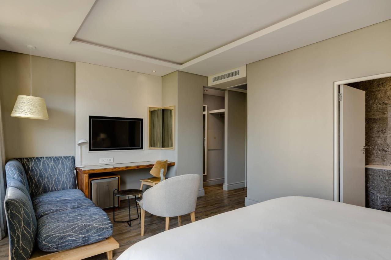 Protea Hotel By Marriott Cape Town Waterfront Breakwater Lodge Екстериор снимка