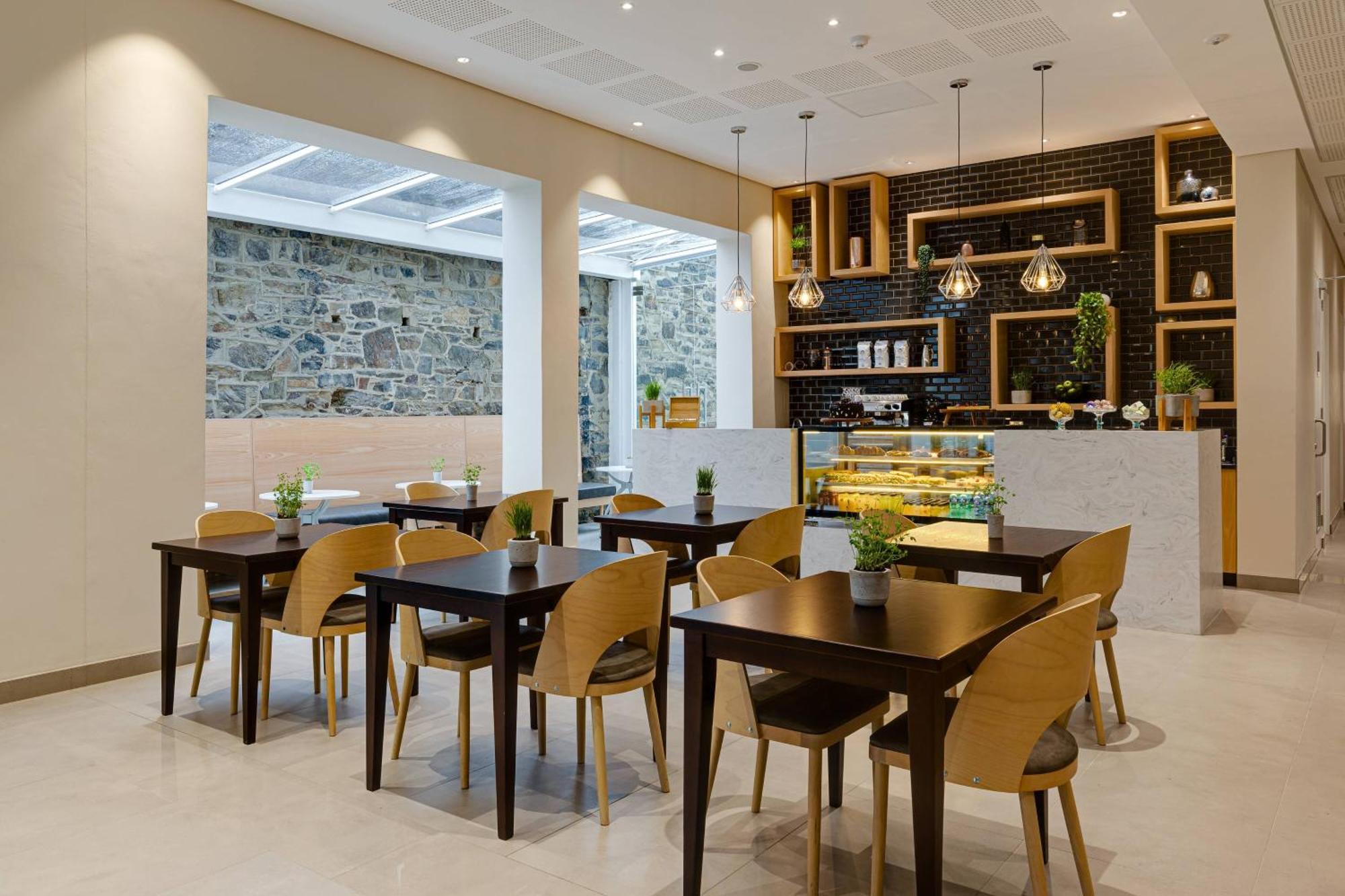 Protea Hotel By Marriott Cape Town Waterfront Breakwater Lodge Екстериор снимка