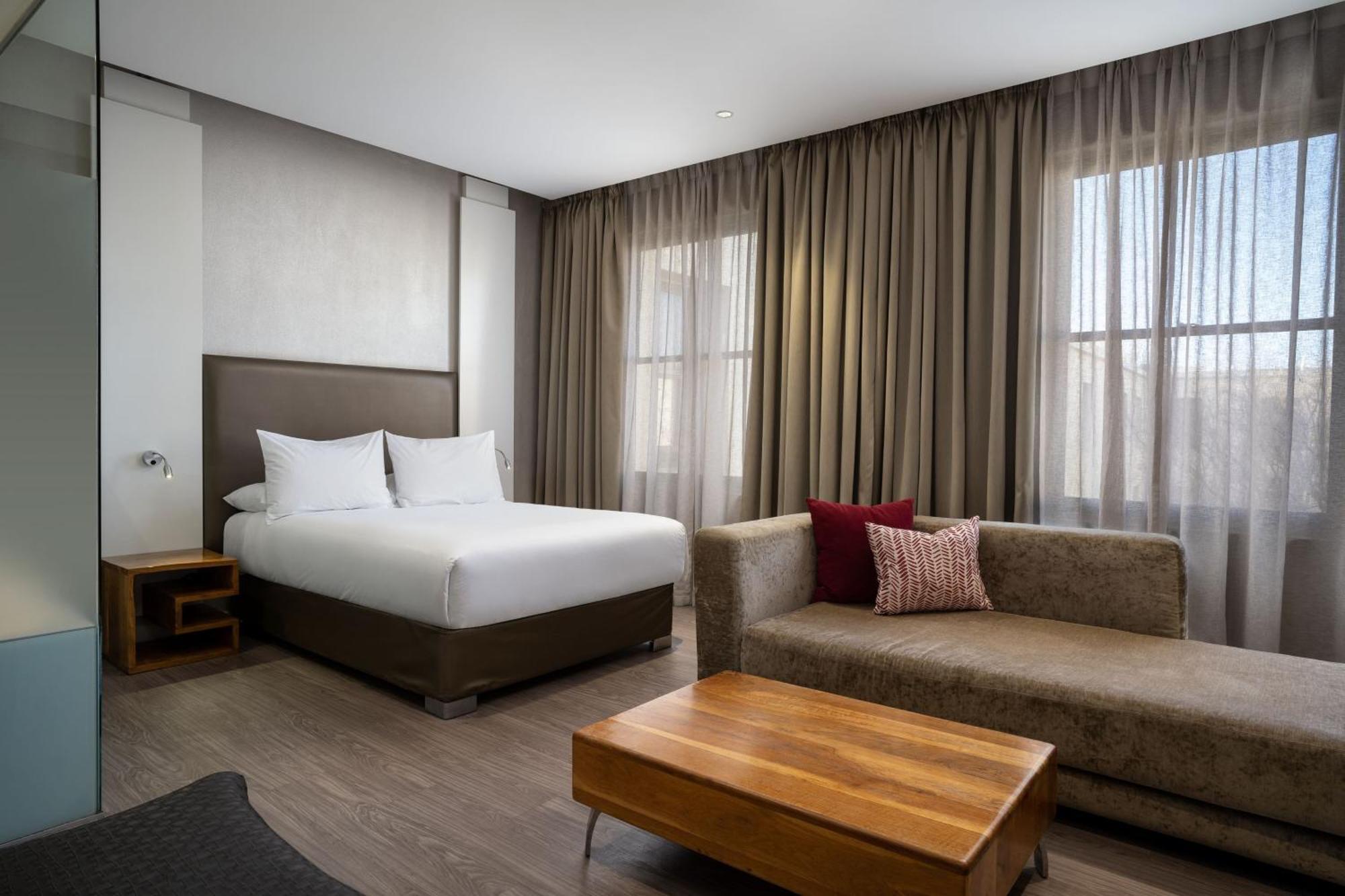 Protea Hotel By Marriott Cape Town Waterfront Breakwater Lodge Екстериор снимка