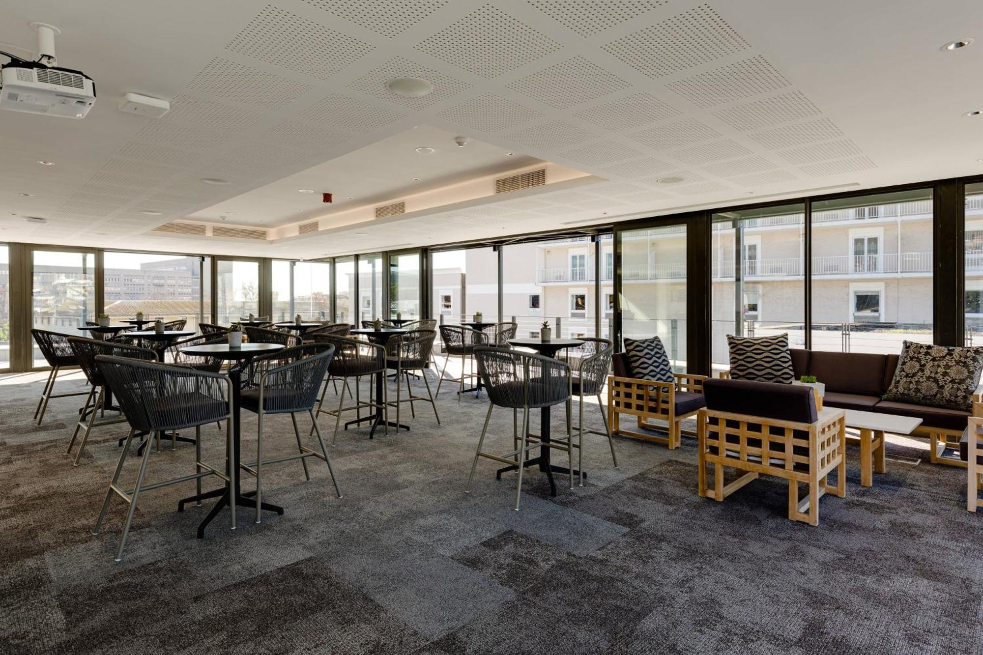 Protea Hotel By Marriott Cape Town Waterfront Breakwater Lodge Екстериор снимка