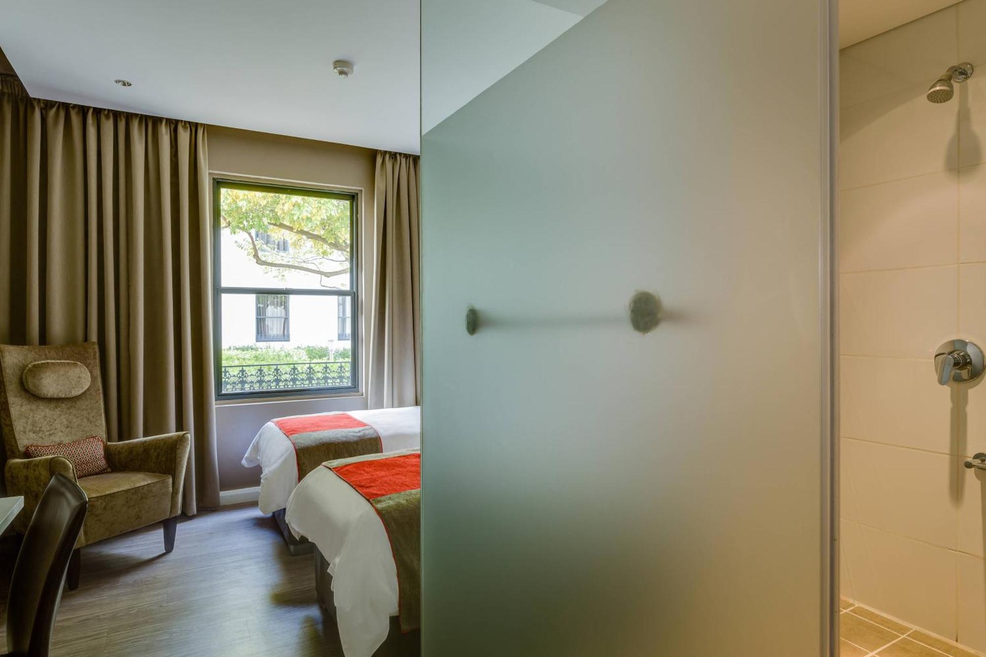 Protea Hotel By Marriott Cape Town Waterfront Breakwater Lodge Екстериор снимка